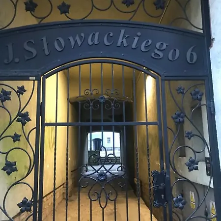Na Slowackiego 6 * Wałbrzych